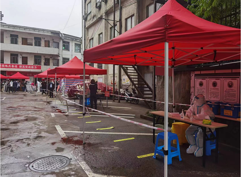 以演促防 以練筑防  ——豐潤(rùn)公司配合區(qū)疫指辦、社區(qū)辦開(kāi)展疫情防控應(yīng)急演練